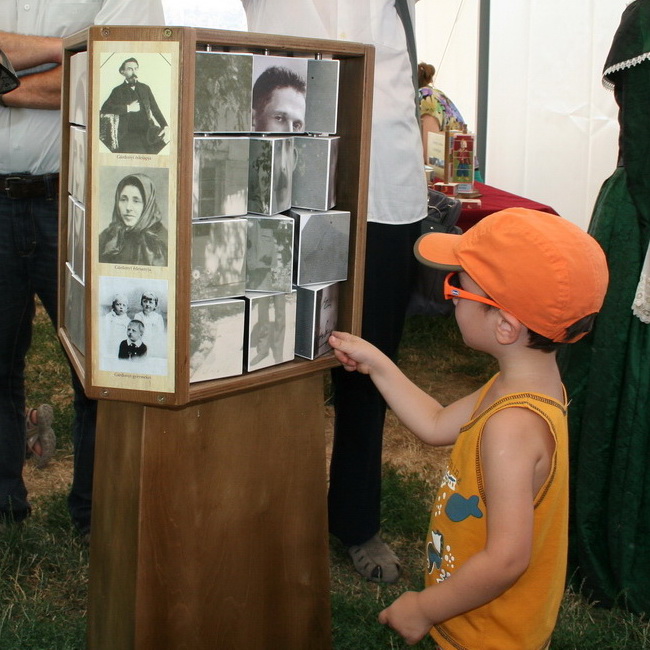 Embed Bástya