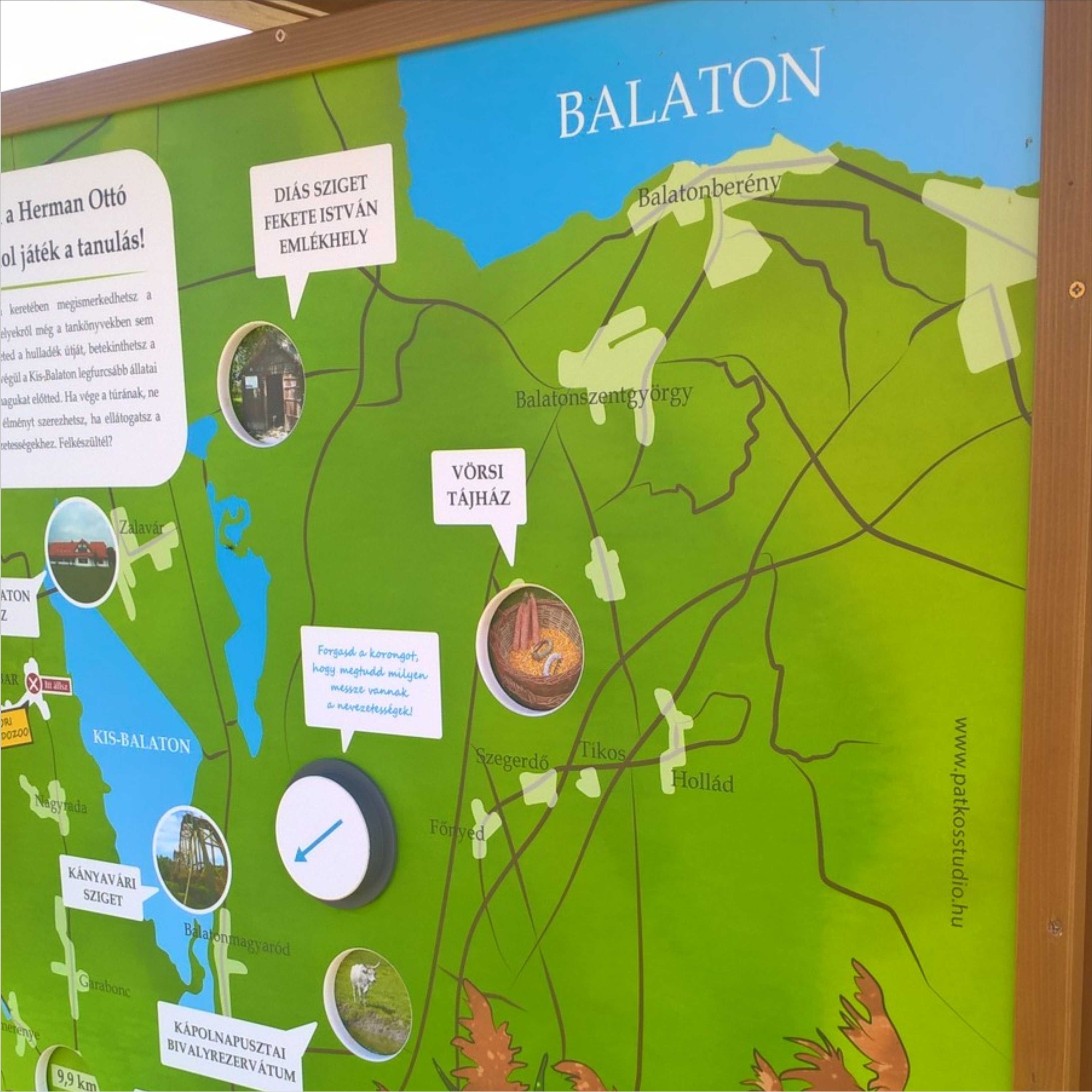 Játékos térkép az üdvözlőtáblán