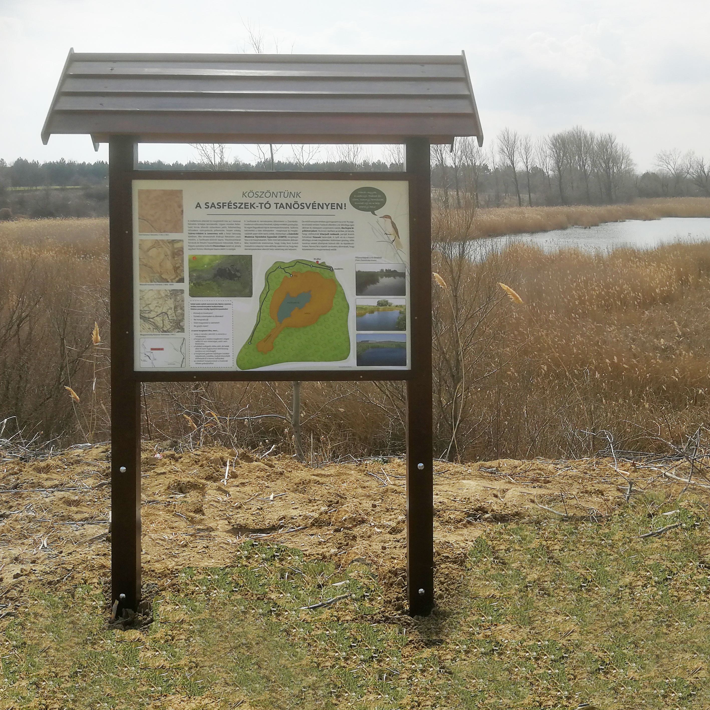 A tanösvény nyitótáblája