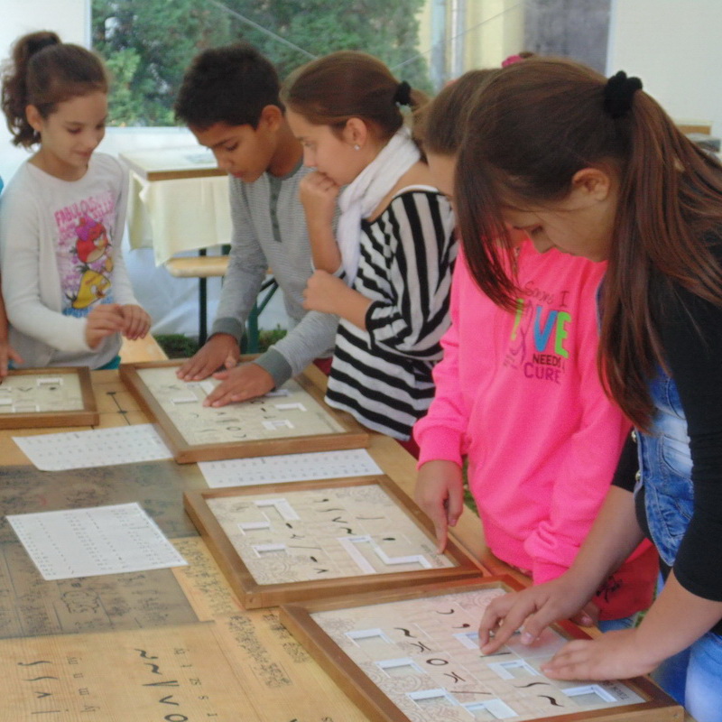 Gioco a quindici speciale con i segni scrittografici dello scrittore