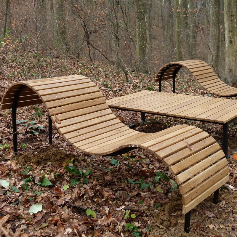 Panchina di relax a forma di onda